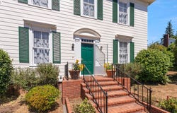 812 E 2ND St, Coquille, OR 97423