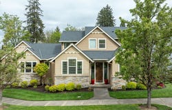 1271 SW FOREST GLEN Dr, McMinnville, OR 97128