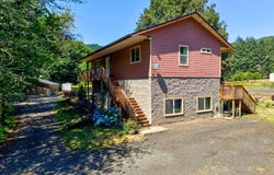 123 BURCHARD Dr, Scottsburg, OR 97473
