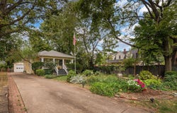 1410 E Stanford Street, Springfield, MO 65804