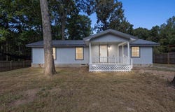 1605 N LARISSA ST, Longview, TX 75604