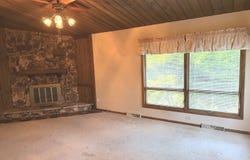 32W717 Hecker Drive, Dundee, IL 60118