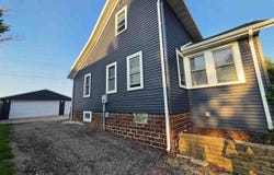 615 W Elm Avenue, Waseca, MN 56093
