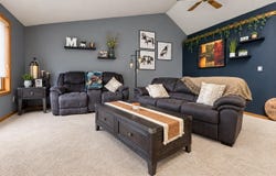 313 E 26TH, Yankton, SD 57078