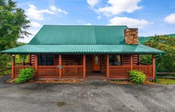3303 Kestrel Way, Pigeon Forge, TN 37863