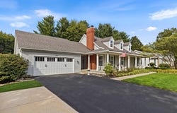 1861 Pine Grove Drive, Jenison, MI 49428