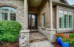 8999 Holland Harbor Circle, Frankfort, IL 60423