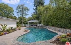 5220 Melvin Ave, Tarzana, CA 91356