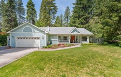 521 Pony Trail, Mount Shasta, CA 96067