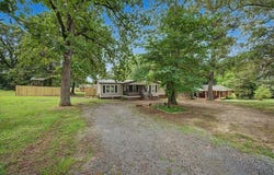 130 Rolling Acres 1st St, Calhoun, GA 30701