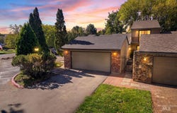 7255 W Cascade Dr, Boise, ID 83704