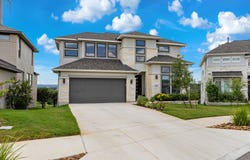 250 Navarro, Boerne, TX 78006