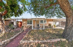 12017 208th, Lakewood, CA 90715