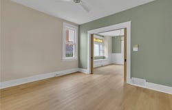 303 6th St, New Brighton, PA 15066