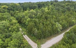 Mark Drive, Crystal Lakes, MO 64024