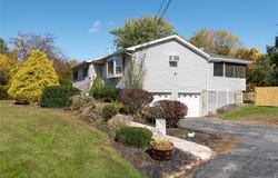 34 Windmill Road, Poughkeepsie, NY 12601