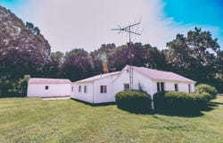1072 E Territorial Road N, Rives Junction, MI 49277