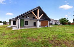 123 Vals Lane, Frontenac, KS 66762