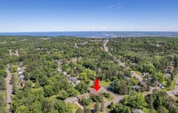 3304 Hutchinson Rd, Duluth, MN 55811