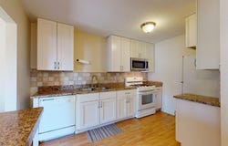 721 Meadow Place, Ames, IA 50010