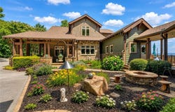 52 Waterside Drive SE, Cartersville, GA 30121