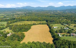 Johnson Rd, Oliver Springs, TN 37840