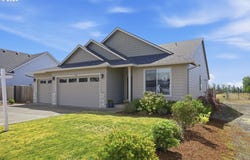 4722 ROYAL Dr, Albany, OR 97321