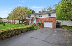 35 Sengstacken Drive, Stony Point, NY 10980