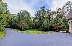 15010 Bates Creek Drive, Chardon, OH 44024