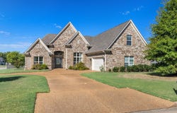 110 JAMES XING Dr, Oakland, TN 38060