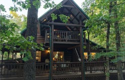 10090 Barn Rd, Fortuna, MO 65034