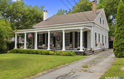 31 Canterbury Road, Brooklyn, CT 06234