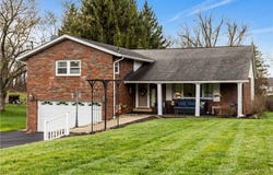 605 Davidson Dr, Rochester, PA 15074