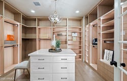 7210 N 17TH Avenue, Phoenix, AZ 85021