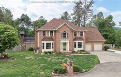 202 Pleasant View Drive, Hurricane, WV 25526