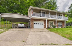 77 McKenzie Addition, Van Lear, KY 41265