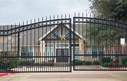 1000 Spring Loop, College Station, TX 77840