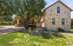 21911 Moffat Dr, Briarcliff, TX 78669