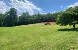 Windy Poplar Road, Franklin, NC 28734