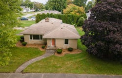 601 E Main Street, La Crosse, IN 46348