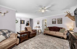 202 E 11th Ave, Caney, KS 67333