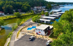 92 Manchester Lane, Camdenton, MO 65020