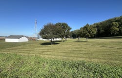 21158 Quigg Ave, Pacific Junction, IA 51561