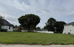 8232 Castle Drive, Munster, IN 46321