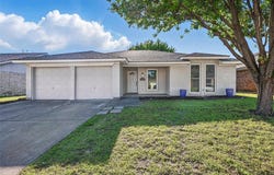 7932 Berrybrook Drive, Watauga, TX 76148