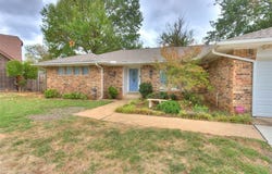 104 Redbird Circle, Midwest City, OK 73110