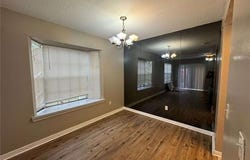 2004 GREENPOINT Drive, New Orleans, LA 70114
