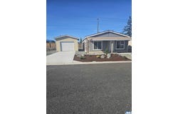 881 N Iris, Sequim, WA 98382-9552