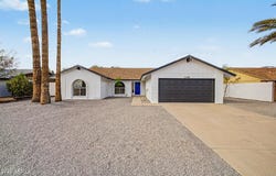 2910 W SANDRA Terrace, Phoenix, AZ 85053