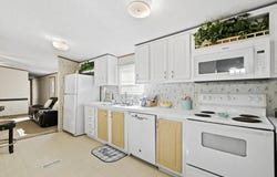 1014 Sally White Rd Ext, Hodges, SC 29653